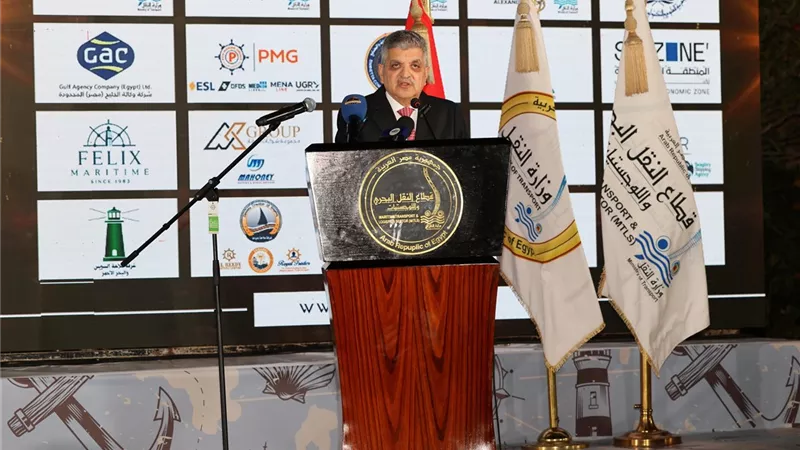 رئيس قناة السويس: الملاحة تسير بانتظام والقناة تتمتع بأعلى مستويات الأمان والجاهزية