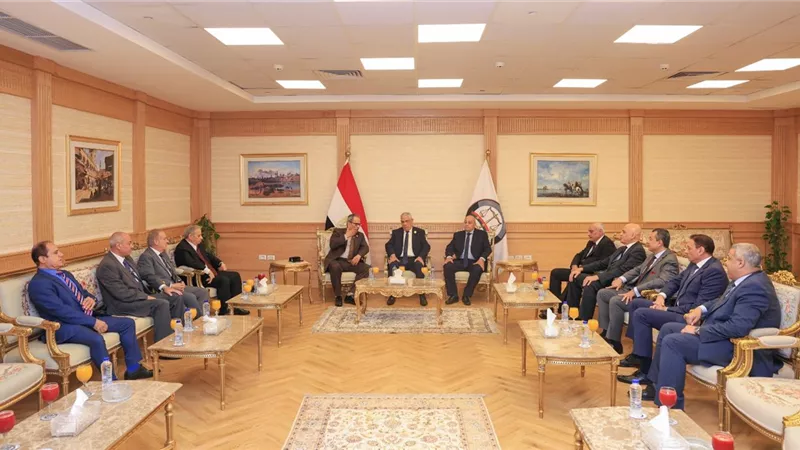 النائب العام يستقبل قيادات الاستئناف ورئيس نادي القضاة في لقاء يؤكد وحدة الأسرة القضائية