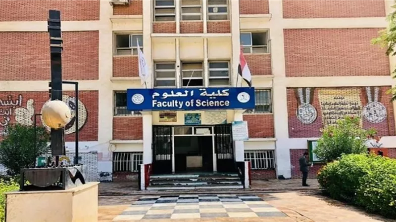 طالبة علوم بالمنيا تستغيث: «رسبت 6 مرات في مادة خلال عامين ونتيجتي بتتغير ومش عارفة أتخرج»