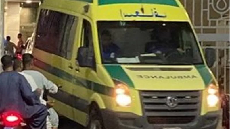 بينهم حالة حرجة.. إصابة 3 أشخاص في تصادم موتوسيكلين بالطريق الزراعي الغربي بالأقصر 