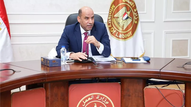 وزير العمل يحسم موعد إجازة القطاع الخاص في ذكرى نصر أكتوبر