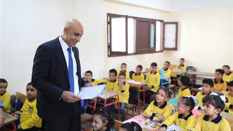 وزير التعليم يتفقد مدارس المنيا.. توجيهات جديدة لخفض الكثافات والقضاء على الفترة المسائية