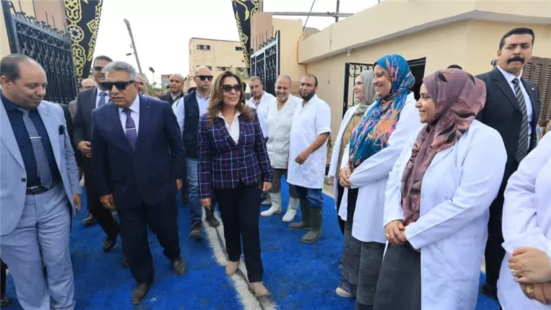 وزيرة التنمية المحلية والبيئة ومحافظ الدقهلية يفتتحان أعمال تطوير مجزر بلقاس