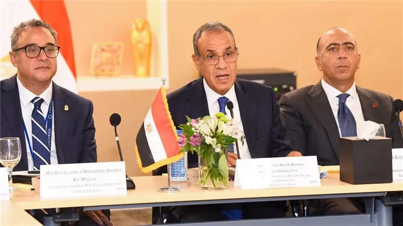 وزير الخارجية يشارك في مائدة مستديرة مع مجلس أعمال التفاهم الدولي BCIU