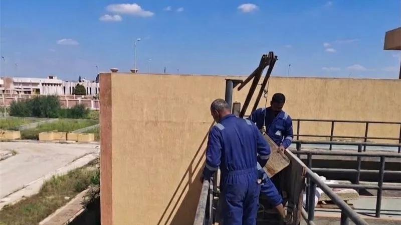 رئيس مياه القناة يتفقد مشروع تجديد محطة التوطين ويوجه بتسريع الأعمال