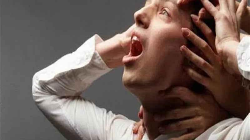 بين العلاج والحرية الشخصية.. كيف نظم القانون احتجاز المريض النفسي؟