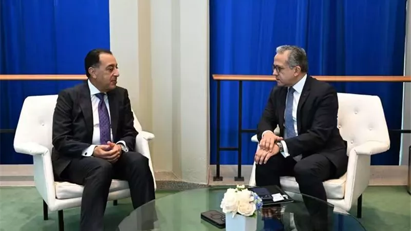 رئيس الوزراء يستقبل المدير العام لمنظمة اليونسكو