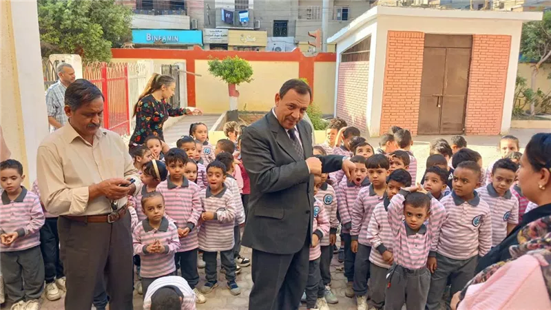 مدير تعليم بني سويف يوجه بسرعة التعامل مع ملاحظات المدارس اليومية