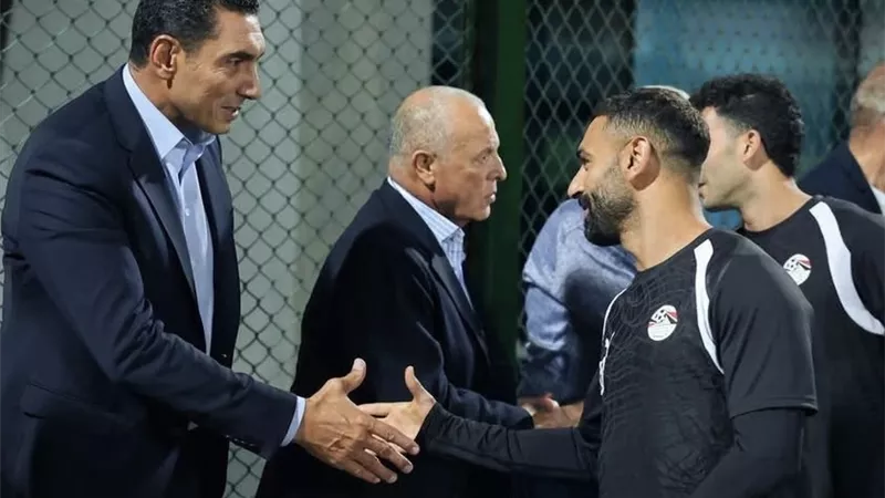 رسائل وزير الشباب والرياضة للاعبي منتخب مصر 