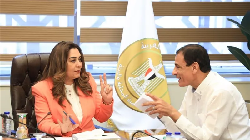 وزيرة التنمية المحلية تبحث احتياجات المواطنين بـ7 محافظات وتوجهات عاجلة للحلول