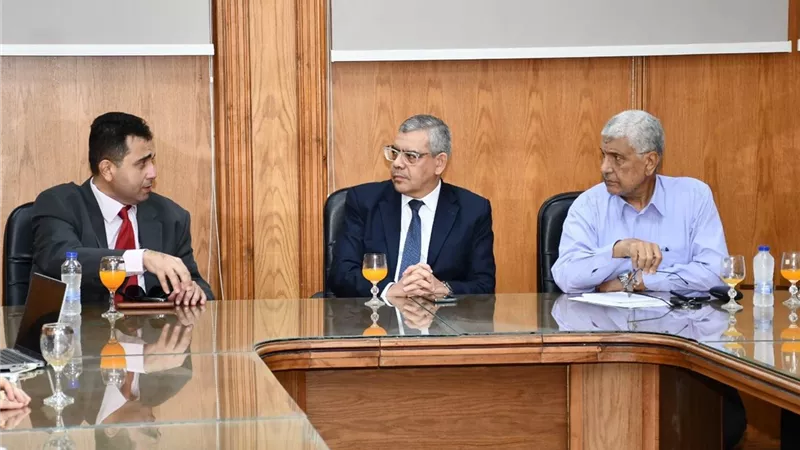 علوم جامعة القناة تستعد لدخول نادي الجودة العالمي بمعملها المركزي