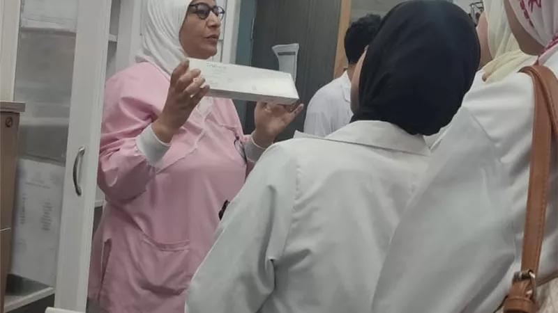 طلاب طب الإسماعيلية الأهلية يتلقون تدريبًا إكلينيكيًا بمراكز طب الأسرة