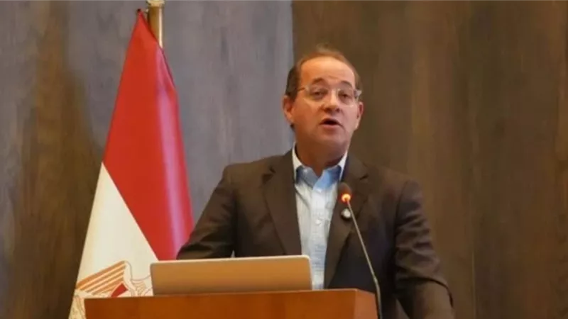 وزير المالية يكرم الطلاب المتفوقين من أبناء العاملين بالوزارة
