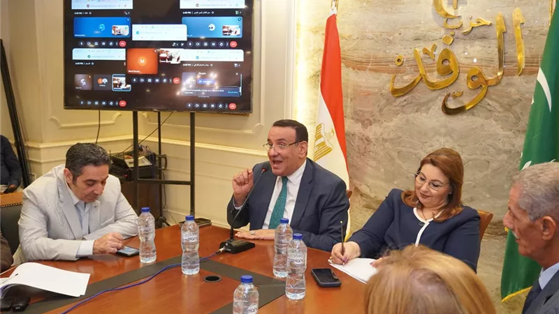 منصب بلا قيادة وحزب بلا شارع.. صلاح حسب الله يكشف أزمات العمل السياسي