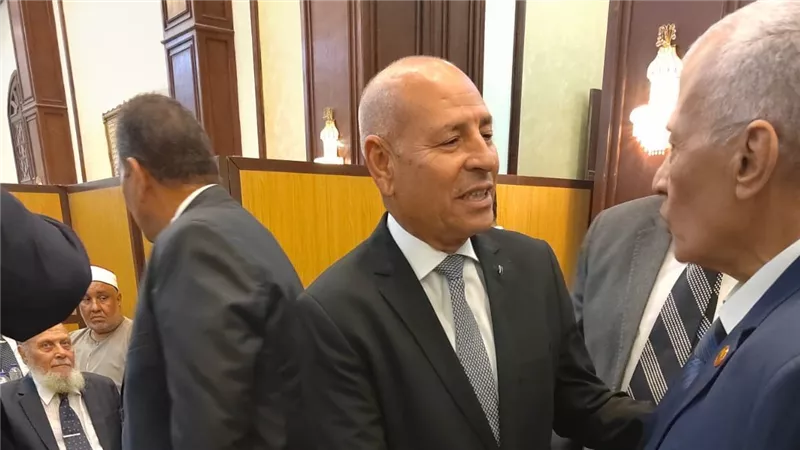 محافظ القاهرة يشارك في عزاء المستشار أحمد الزند بمسجد المشير طنطاوي