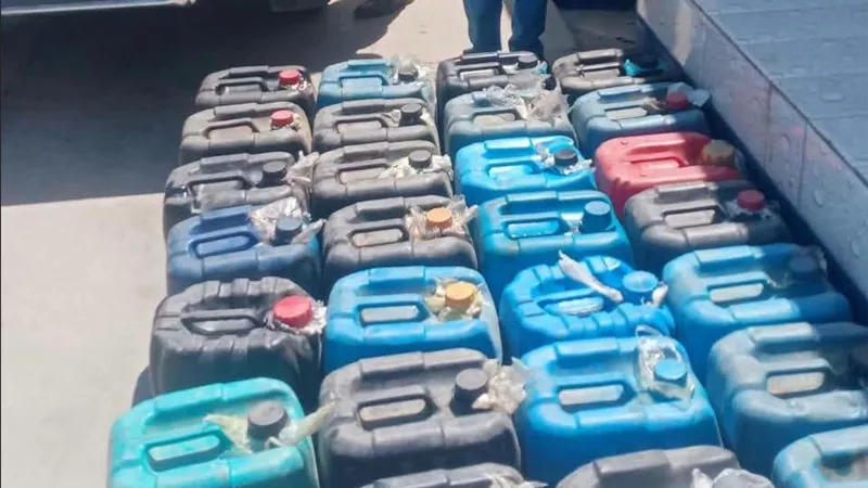 ضبط 720 لتر بنزين وسولار و10 شكائر سماد مدعم خلال حملات تموين بالمنيا