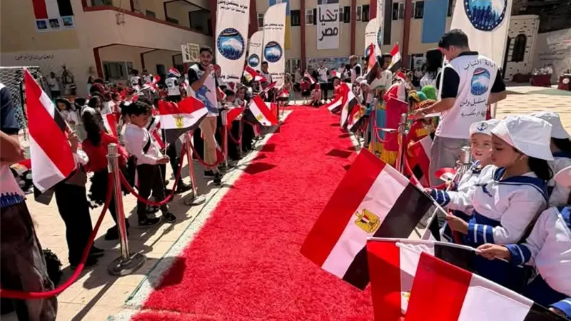 قطار جولات مستقبل وطن في المحافظات يتفقد مدرسة سيد درويش عقب الانتهاء من أعمال تطويرها