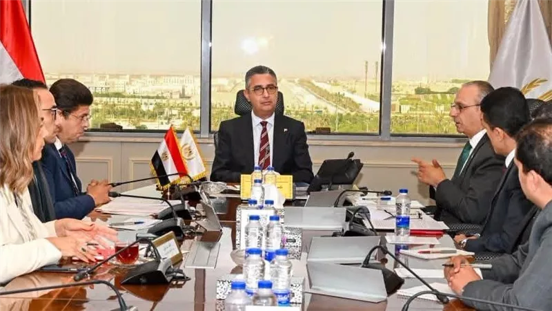وزير التموين يوجه بسرعة استكمال خطط تطوير المناطق التجارية واللوجستية والأسواق الدائمة 