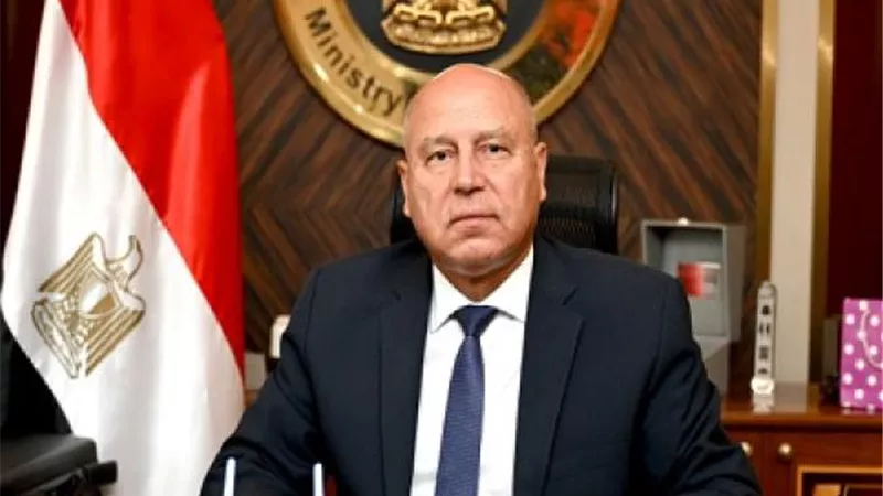 كامل الوزير: لدينا 900 جرار بحالة فنية تتخطى 95 % 