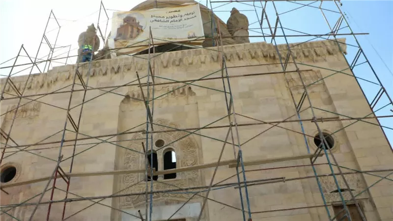 محافظ القاهرة يكشف الهدف من مشروعات تطوير الإمام الشافعي والسيدة عائشة وسور مجرى العيون