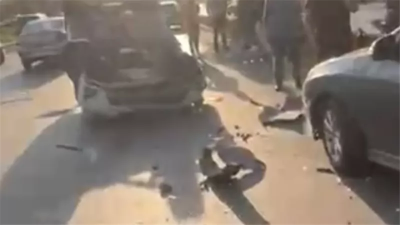 إصابة شخص في تصادم سيارتين ملاكي وانقلاب إحداهما بالتجمع الأول