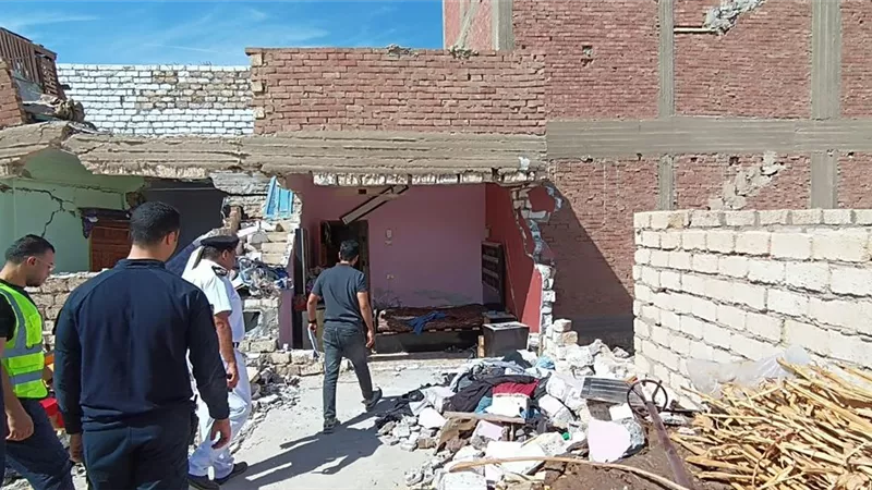 إصابة شاب في انفجار غاز داخل شقة سكنية بالبرجاية في المنيا 