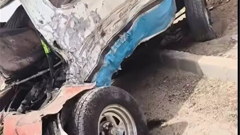 الميكروباص اتعجن.. حادث مروع بالطريق الأوسطي في اتجاه حلوان