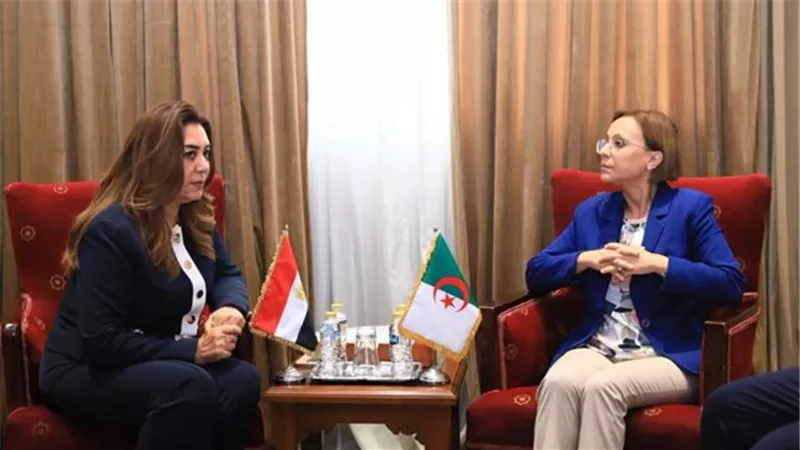 مصر والجزائر تبحثان التعاون في حماية البيئة وإدارة المخلفات