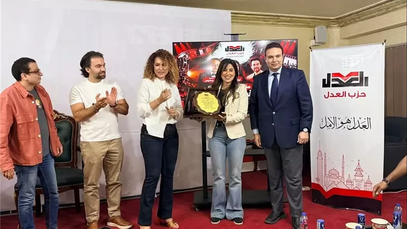 ألفت عمر تفتتح سينما العدل بتوقيت القاهرة بـ حضور آيتن عامر وشريف رمزي