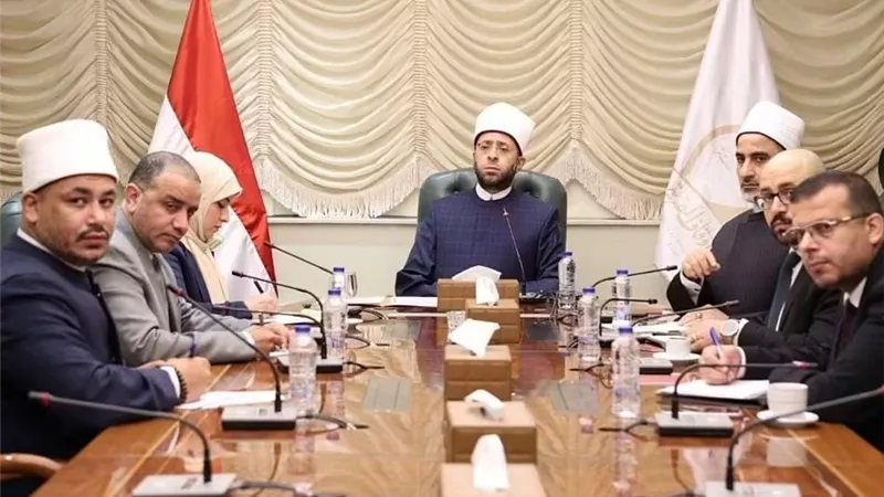 وزير الأوقاف يتابع العمل الدعوي مع المشرفات من الواعظات