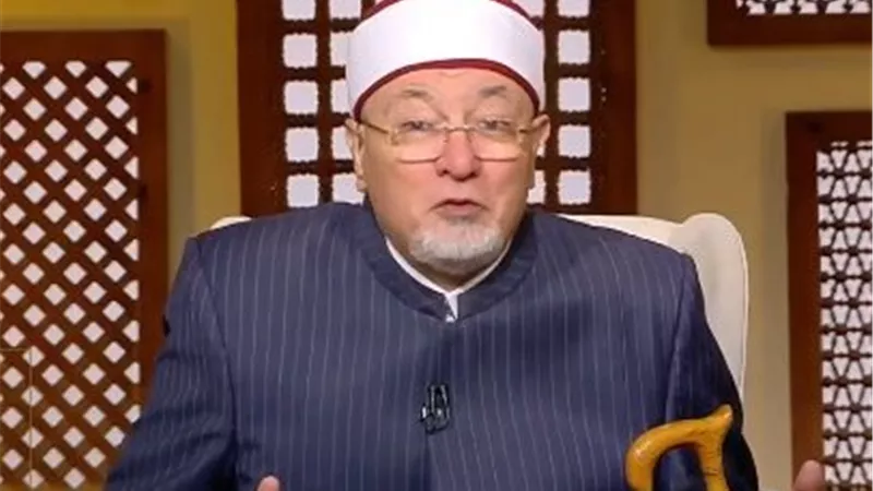 خالد الجندي يحذر من هدم الرموز: حرب إلكترونية تستهدف وعي المجتمع