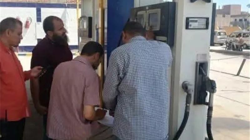ضبط 6 آلاف لتر مواد بترولية و7 أطنان سلع وأسمدة في حملات تموينية بالمنيا