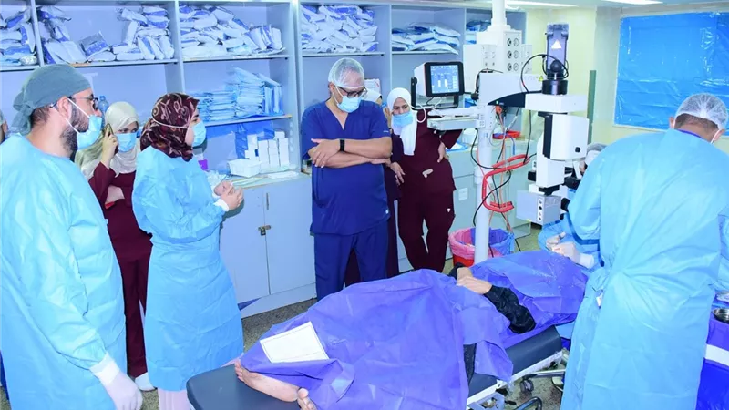إجراء 140 جراحة مياه بيضاء للقضاء على قوائم الانتظار بقافلة جامعة سوهاج 