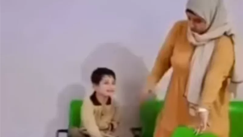 محافظة الفيوم والتعليم تؤكدان عدم تحديد مكان واقعة فيديو المعلمة والتلميذ حتى الآن