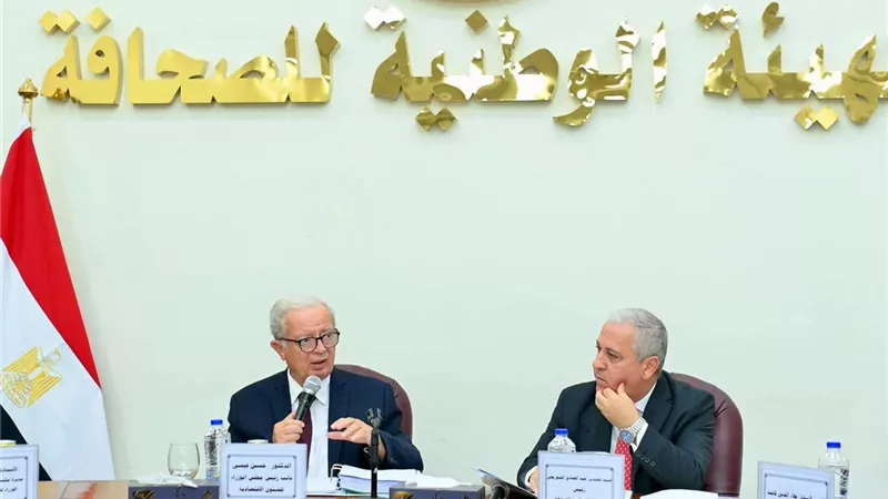 نائب رئيس الوزراء للشؤون الاقتصادية: الدولة تولي المؤسسات الصحفية القومية اهتمامًا كبيرًا