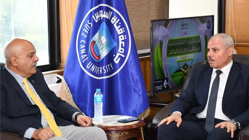 جامعة قناة السويس والاتحاد المصري للرماية يبحثان إنشاء ميدان رماية بكلية علوم الرياضة 
