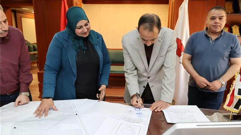 محافظ سوهاج يعتمد الخرائط النهائية لإعادة تخطيط 