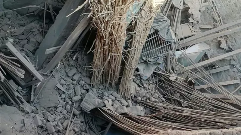 انهيار  منزل من طابقين بمركز جرجا.. والأجهزة الأمنية تحقق