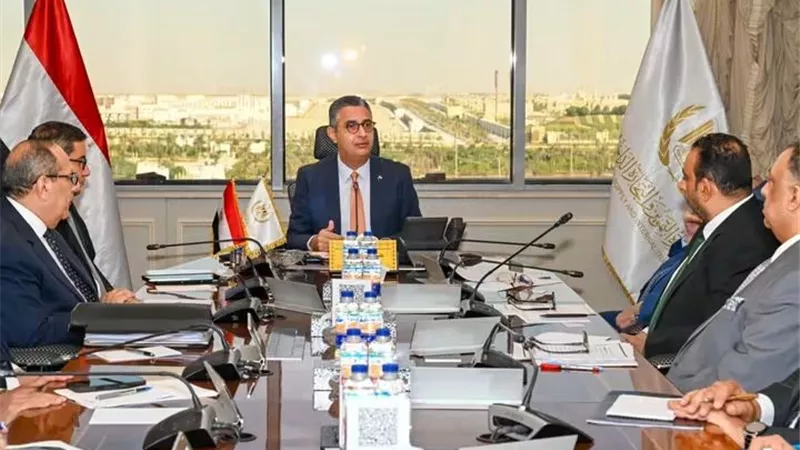 التموين: متابعة مستمرة لتوافر الدقيق الحر وانتظام منظومة إنتاج الخبز الحر والفينو
