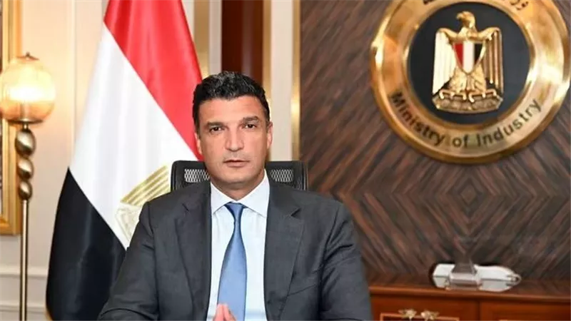 وزير الصناعة: نستهدف رفع الصادرات إلى 100 مليار دولار وتيسير إجراءات الاستثمار