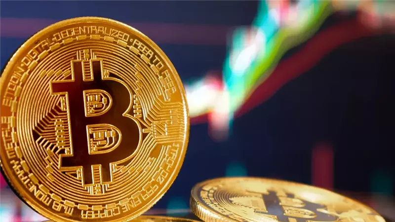 بيتكوين تتمسك بـ85.5 ألف دولار وتتحفز لاختراق حاجز المقاومة صوب 90 ألفًا