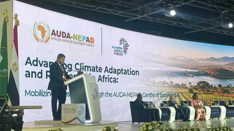 التنمية المحلية والبيئة تبحث تمويل التكيف المناخي وتعزيز صمود أفريقيا من العلمين
