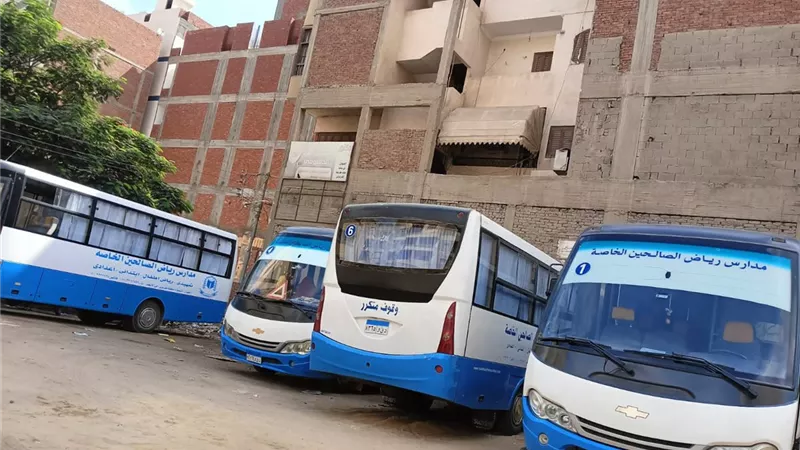 محافظ الدقهلية يتابع حملات الكشف عن المخدرات بالحافلات المدرسية