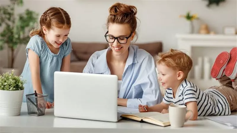 من الترفيه إلى القراءة.. 6 أفكار لاستخدام التكنولوجيا بشكل مفيد للأطفال