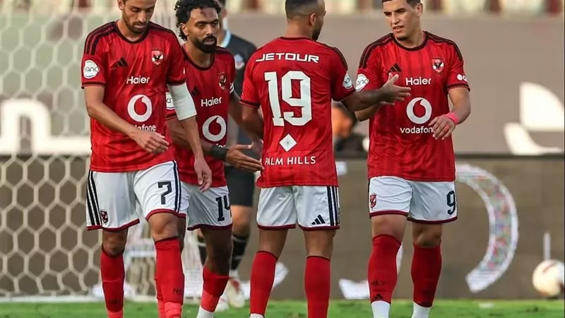 قبل صدام القمة.. الأهلي ينهي استعداداته اليوم لمواجهة الزمالك 