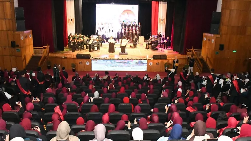 احتفالًا بذكرى نصر أكتوبر الـ53.. جامعة قناة السويس تنظم حفلًا غنائيًا| صور