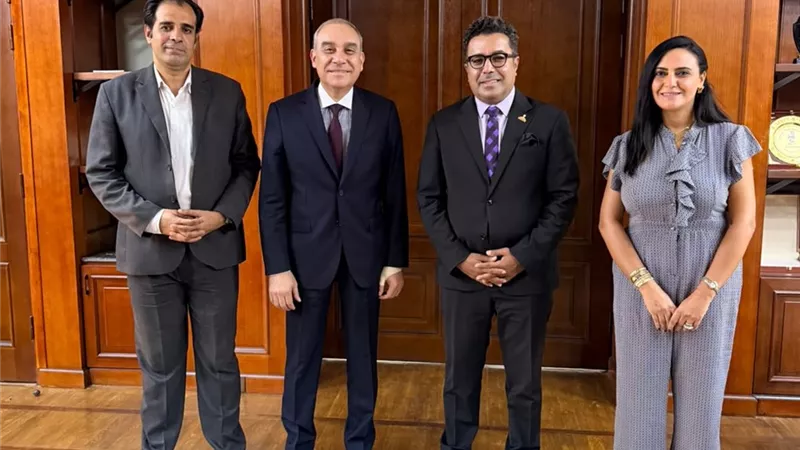 تعزيز التواصل والدبلوماسية الحزبية.. تفاصيل لقاء رئيس حزب الوعي والسفير علاء يوسف