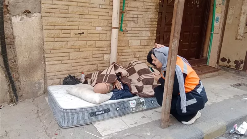 من رصيف الشارع إلى دار الرعاية.. تدخل عاجل لإنقاذ مسن بالإسكندرية