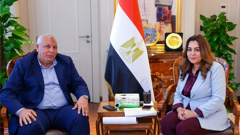 وزيرة التنمية المحلية تتابع مشروعات مطروح.. توجيهات عاجلة للنظافة والتقنين والتصالح