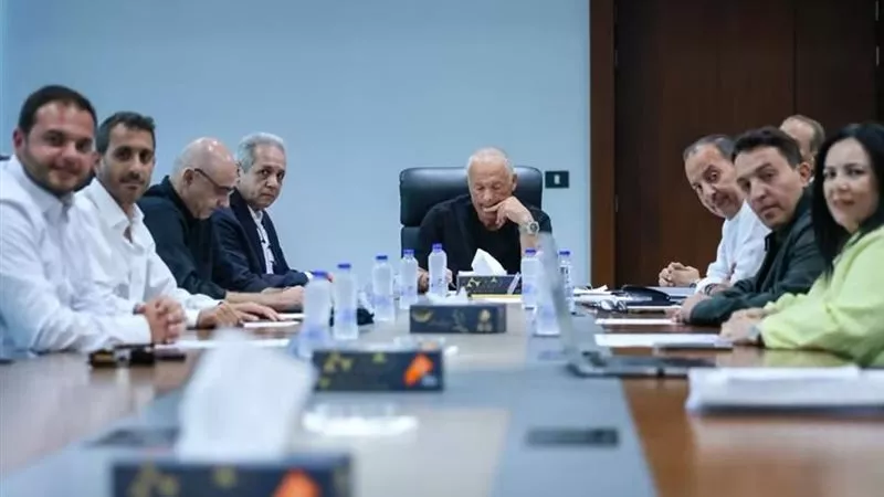 اتحاد الكرة يخاطب 6 شركات عالمية لتجديد عقد ملابس المنتخبات الوطنية